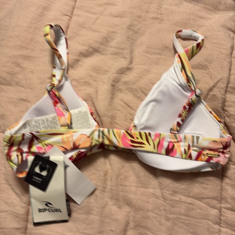Floral Bikini Top - Picture 2 of 3